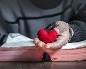 13 Bible Verses on God's Love For Us That Will Touch Your Heart