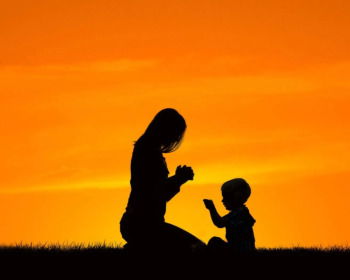 7 Prayers For Children To Pray (And For You To Pray WITH Them)