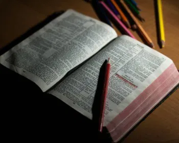 What Is The Bible About (Study On The Central Theme Of The Scriptures)