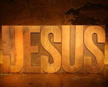 13 nombres de Jesús y su significado (estudio bíblico)