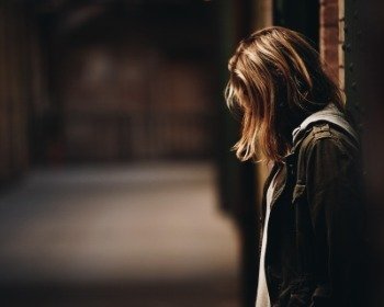 21 versículos sobre el sufrimiento: lleva tu dolor a Dios