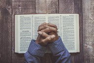 Como se aproximar de Deus segundo a Bíblia: 8 práticas importantes