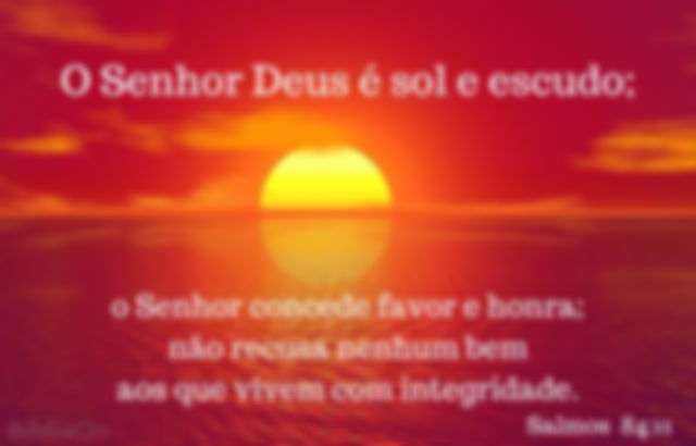 por do sol sobre o mar- Salmos 84:11 - Deus é sol e escudo