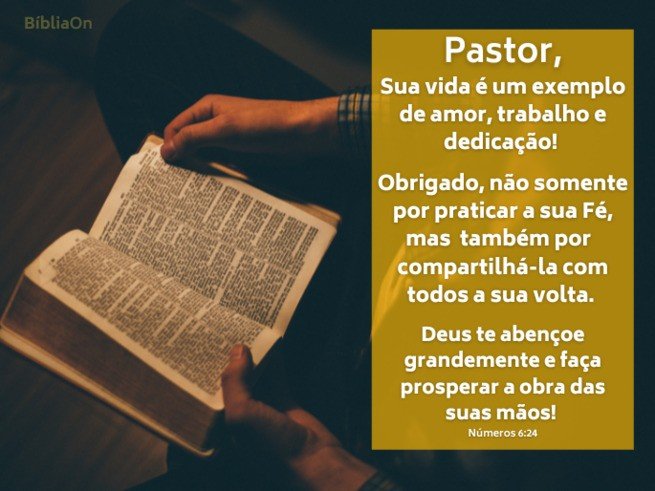 mensagem de homenagem ao pastor - imagem homem lendo a bíblia