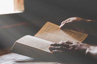 Resumo explicado do livro de Hebreus (Estudo Bíblico)