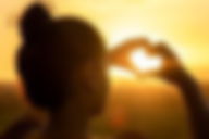 7 versículos lindos sobre o amor de Deus por você (que vão tocar seu coração)